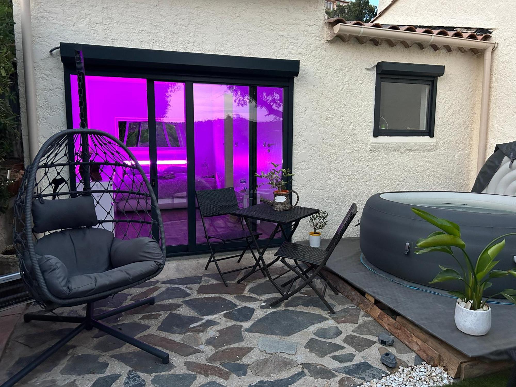 Belle Chambre Privee Avec Le Jardin Privatif Et Le Jacuzzi Cavalaire-sur-Mer Exterior foto